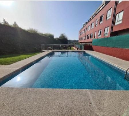 דירות Piso Con Piscina En סאדה מראה חיצוני תמונה